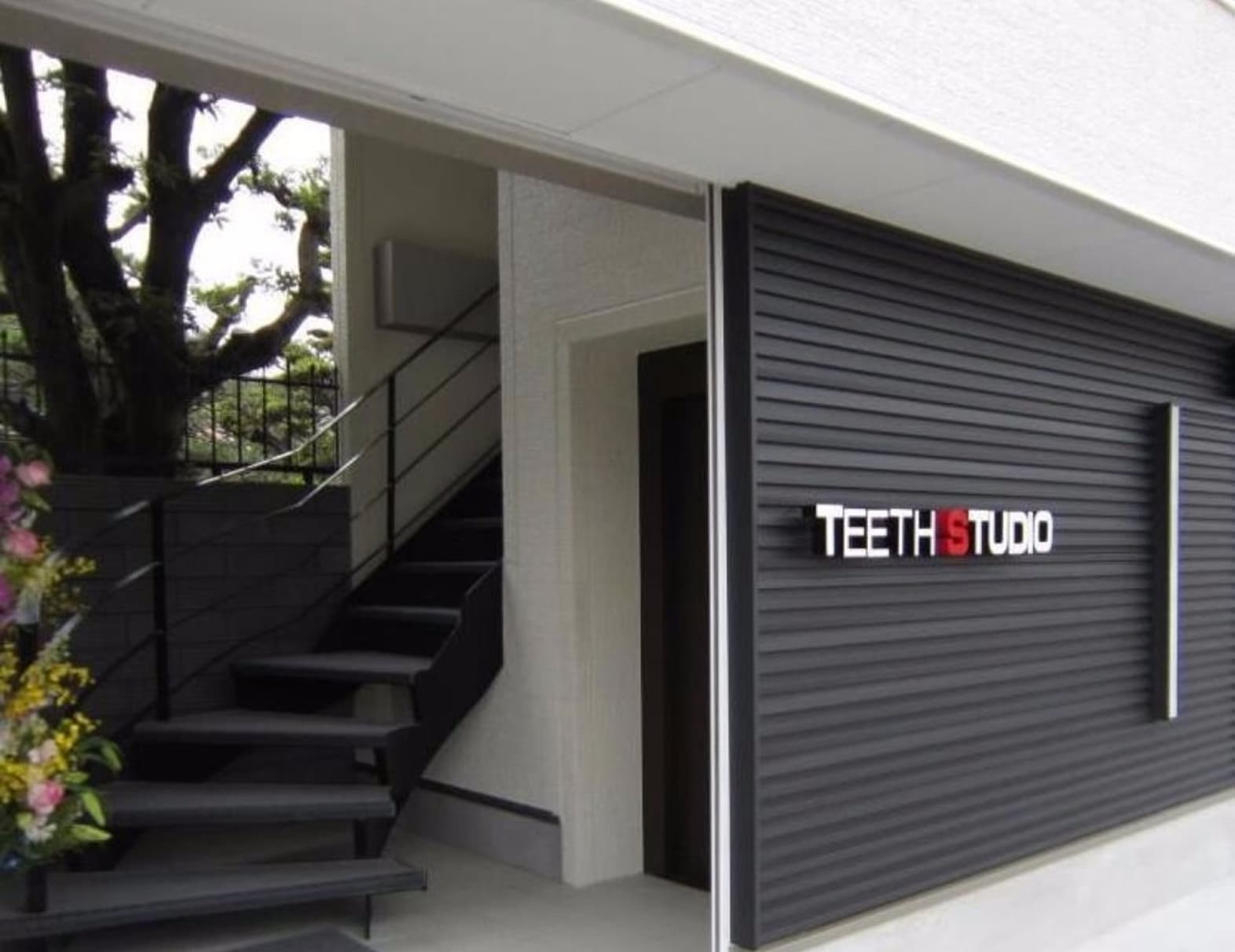 TEETH STUDIO 審美歯科ティーススタジオ